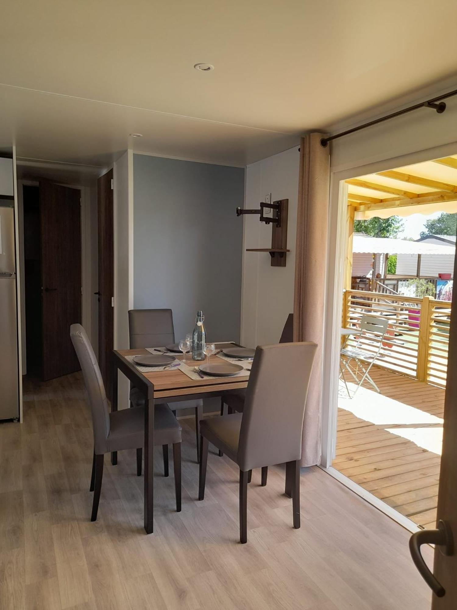Camping La Carabasse Vias Exterior photo